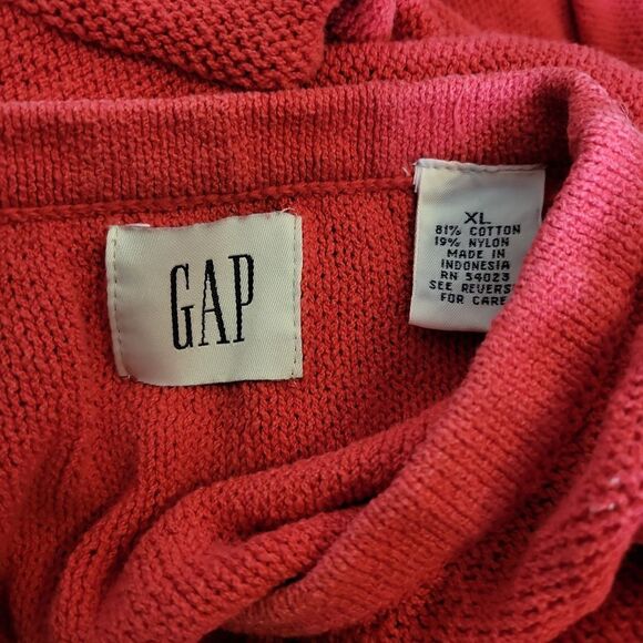 Gap v neck red knit sweater - Picture 6 of 6